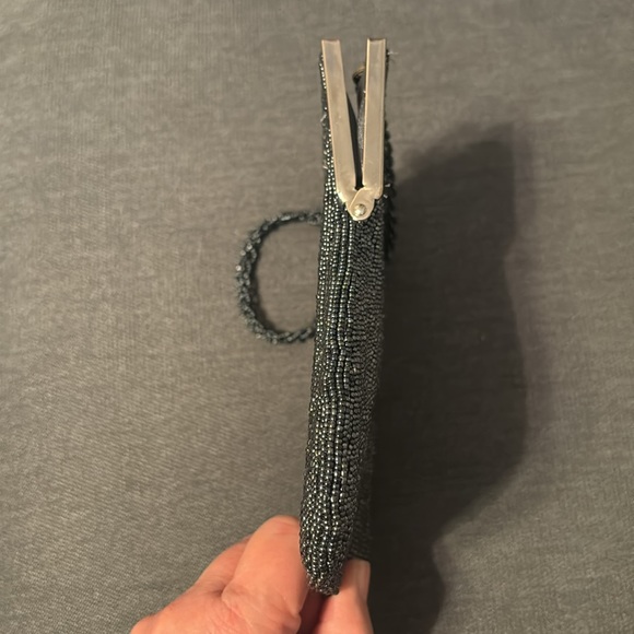 Express World Brand Evening Clutch Bag, 6-3/4” Long. Gray Iridescent Beading. - Picture 7 of 8